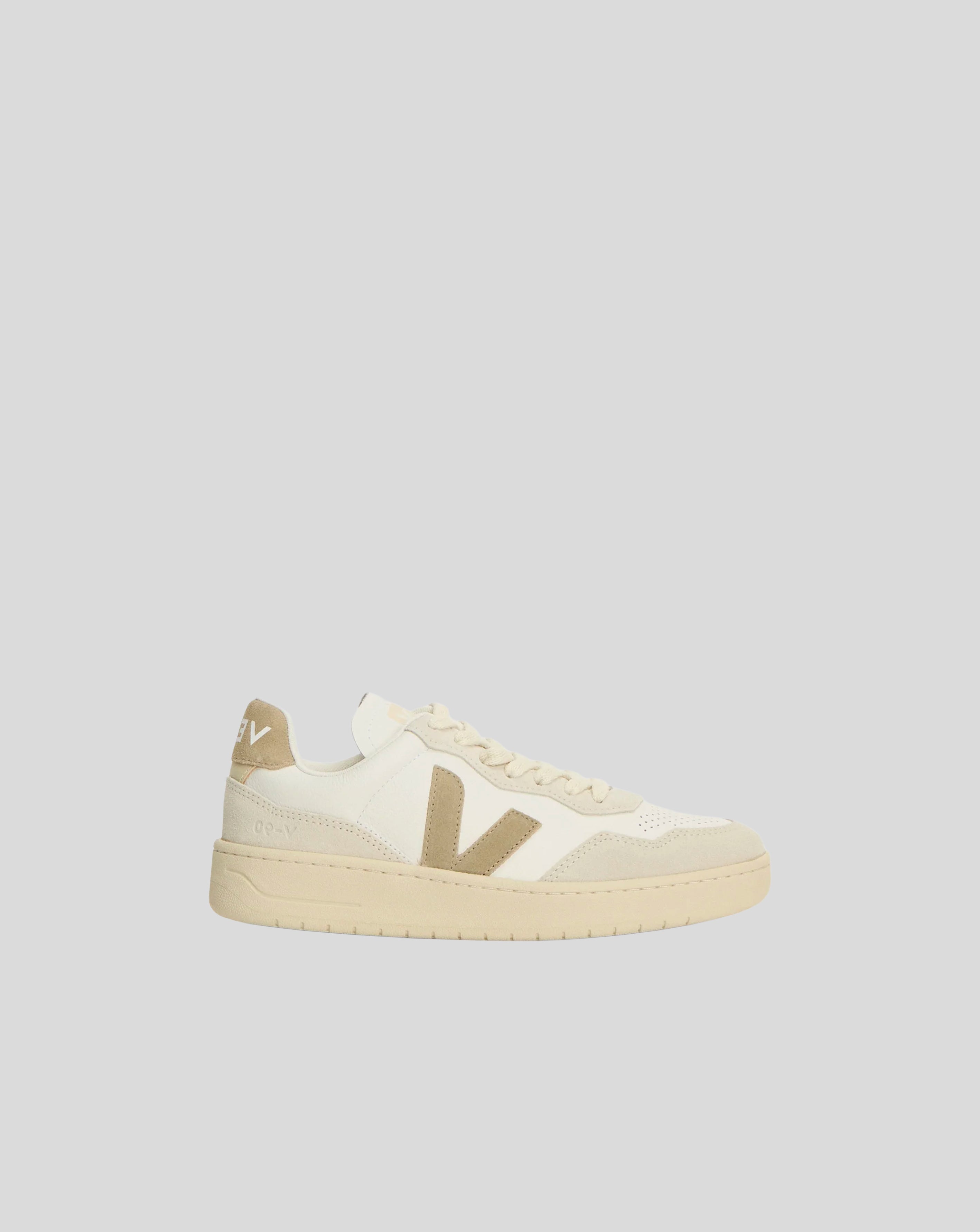 V-90  W - White taupe