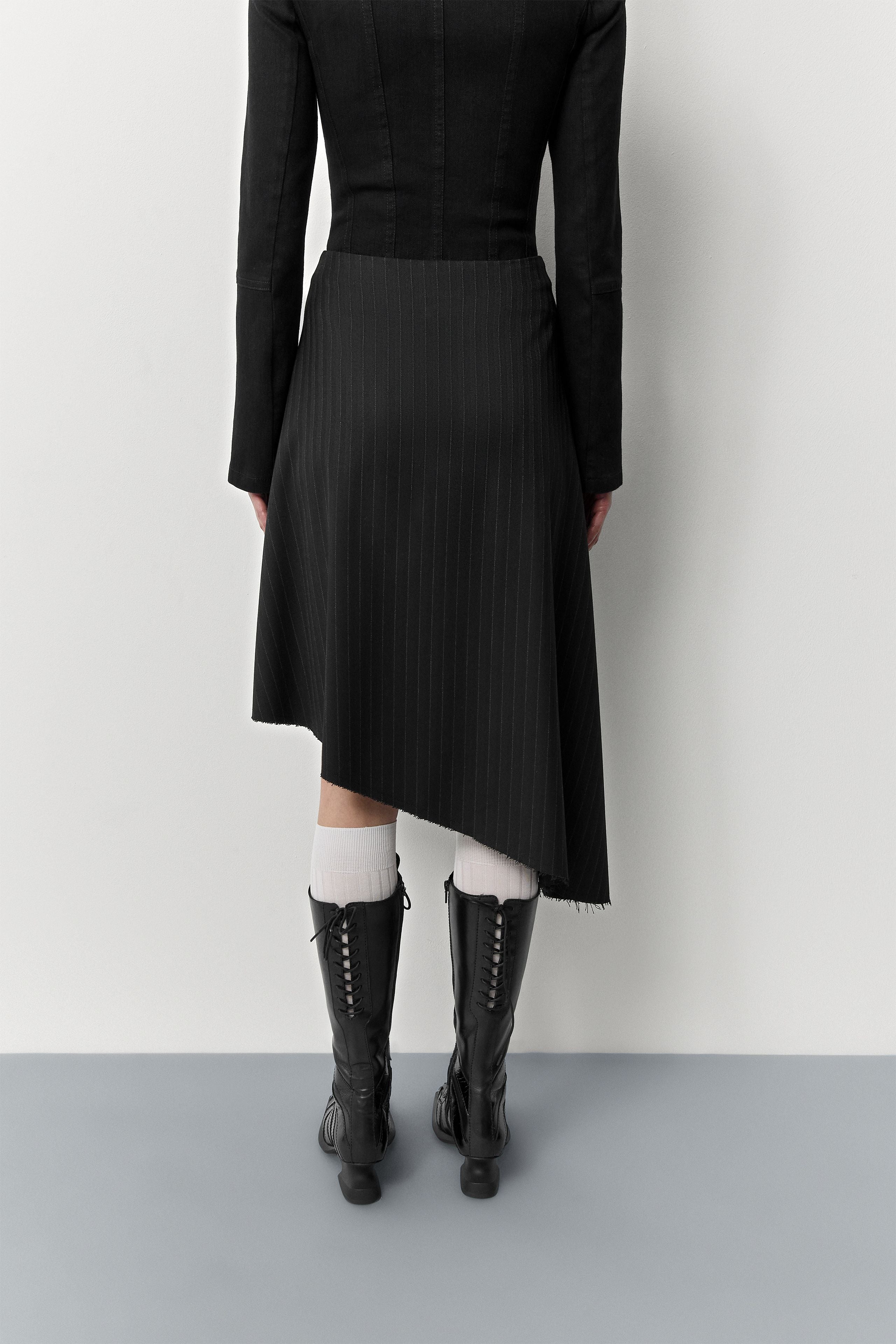 Kaia - Black