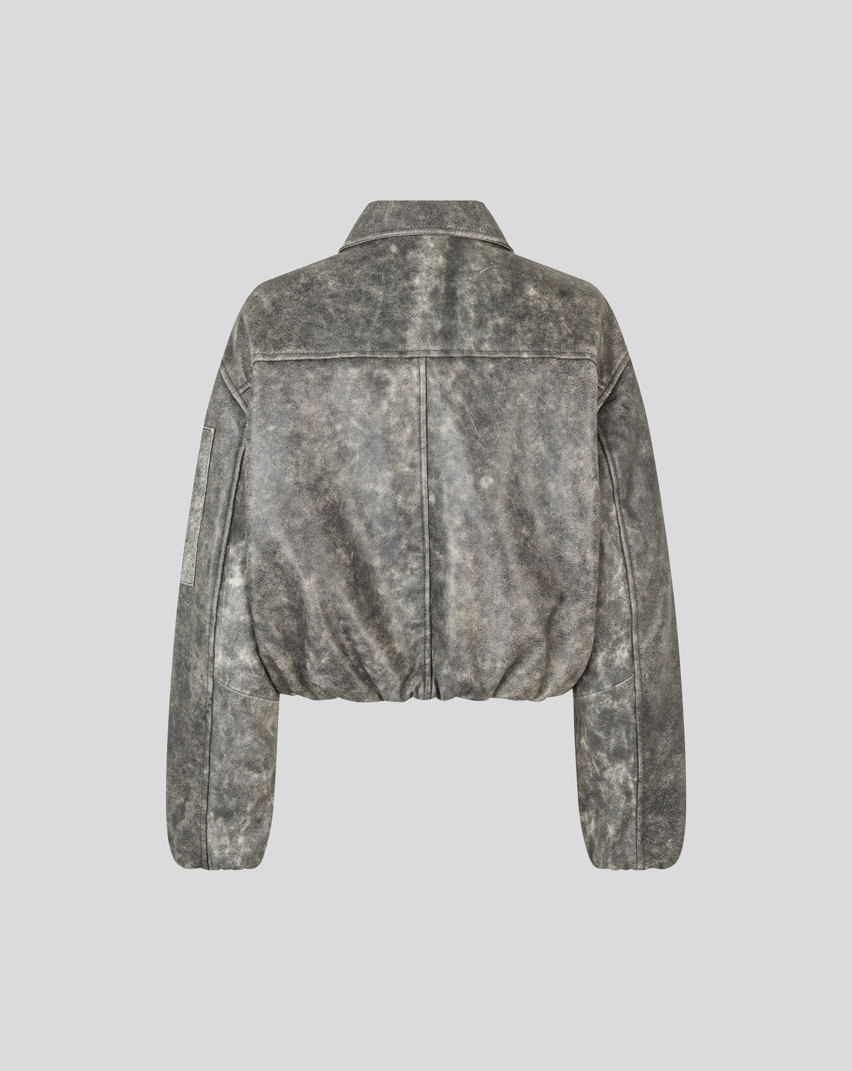 Bold - Dark grey wash