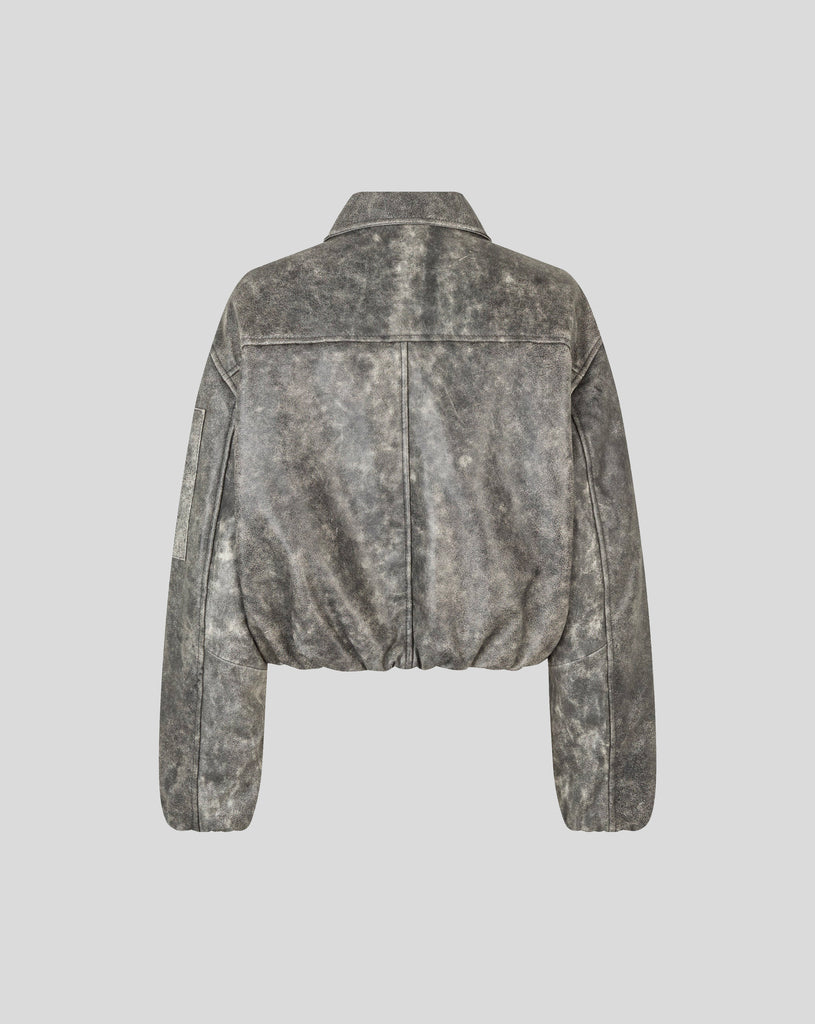 Bold - Dark grey wash