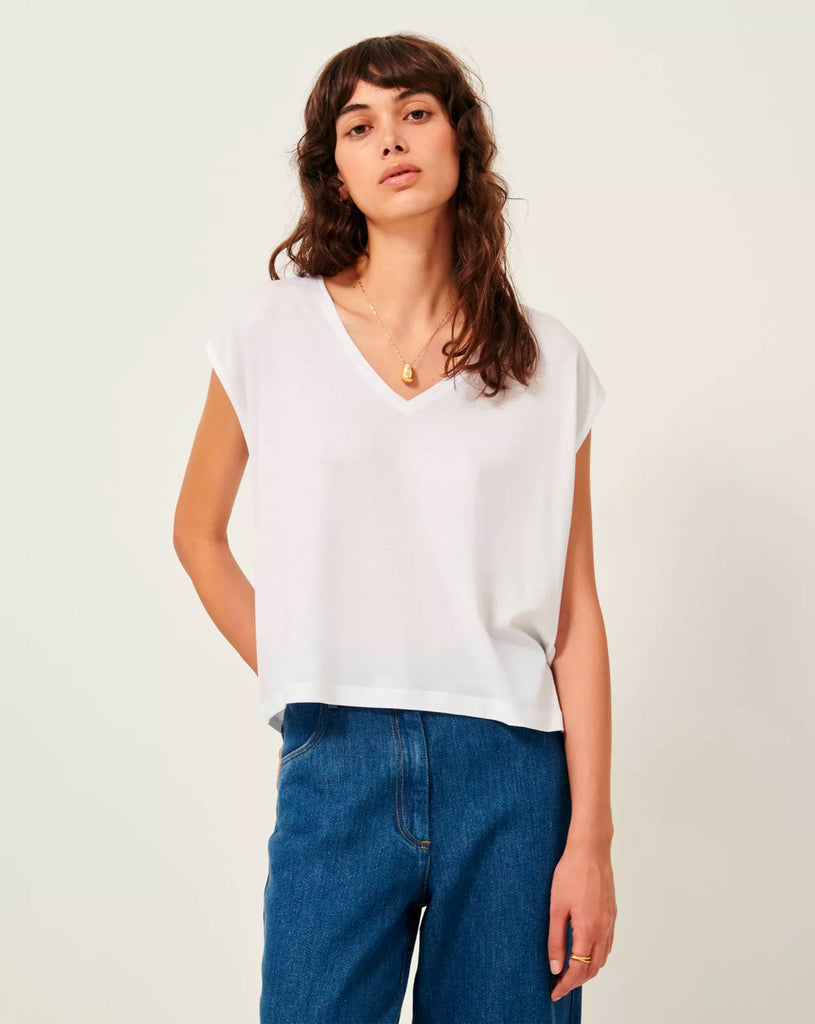 The V - Optical White