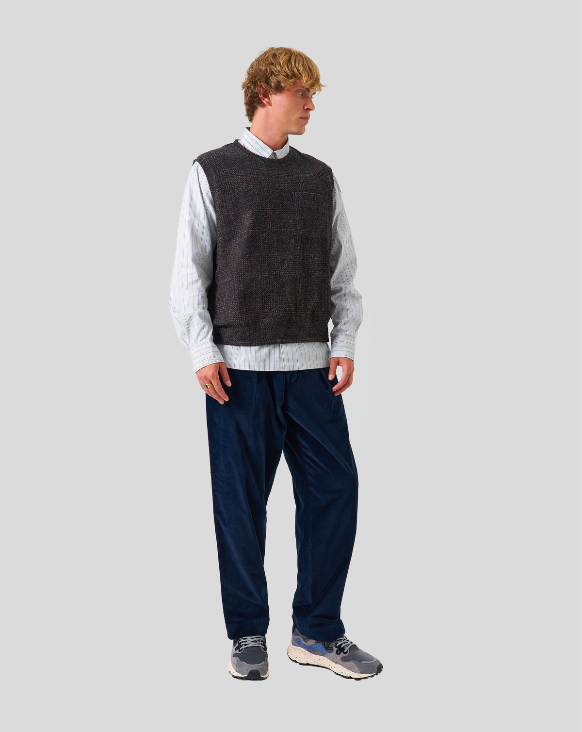 Sleeveless - Navy