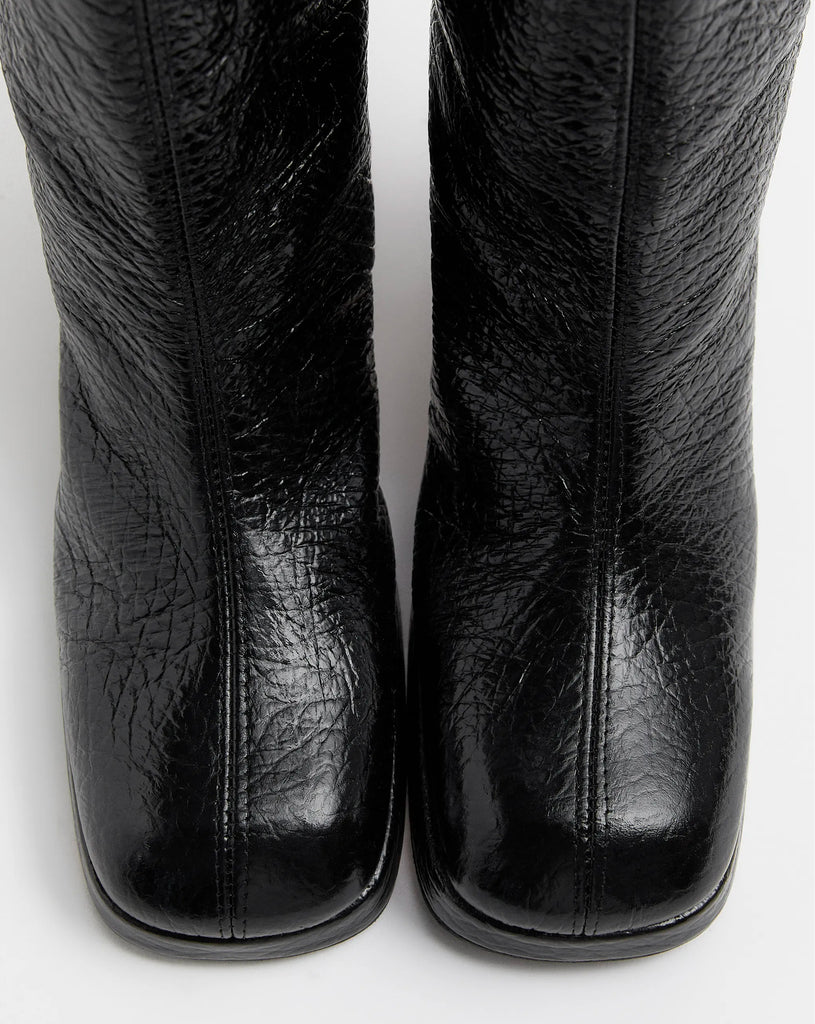 Tundra - Black