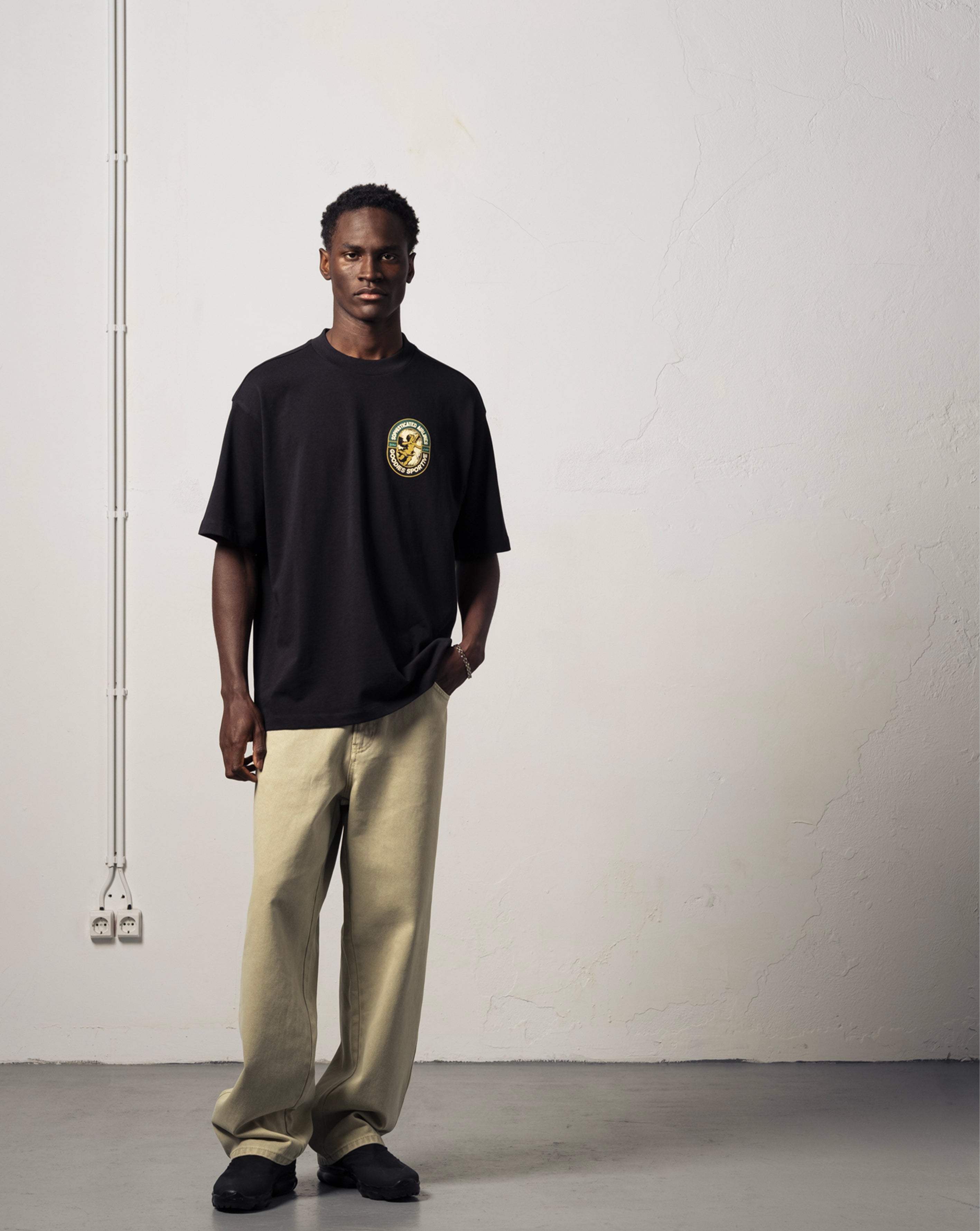 Sophisticared Airlines - Black