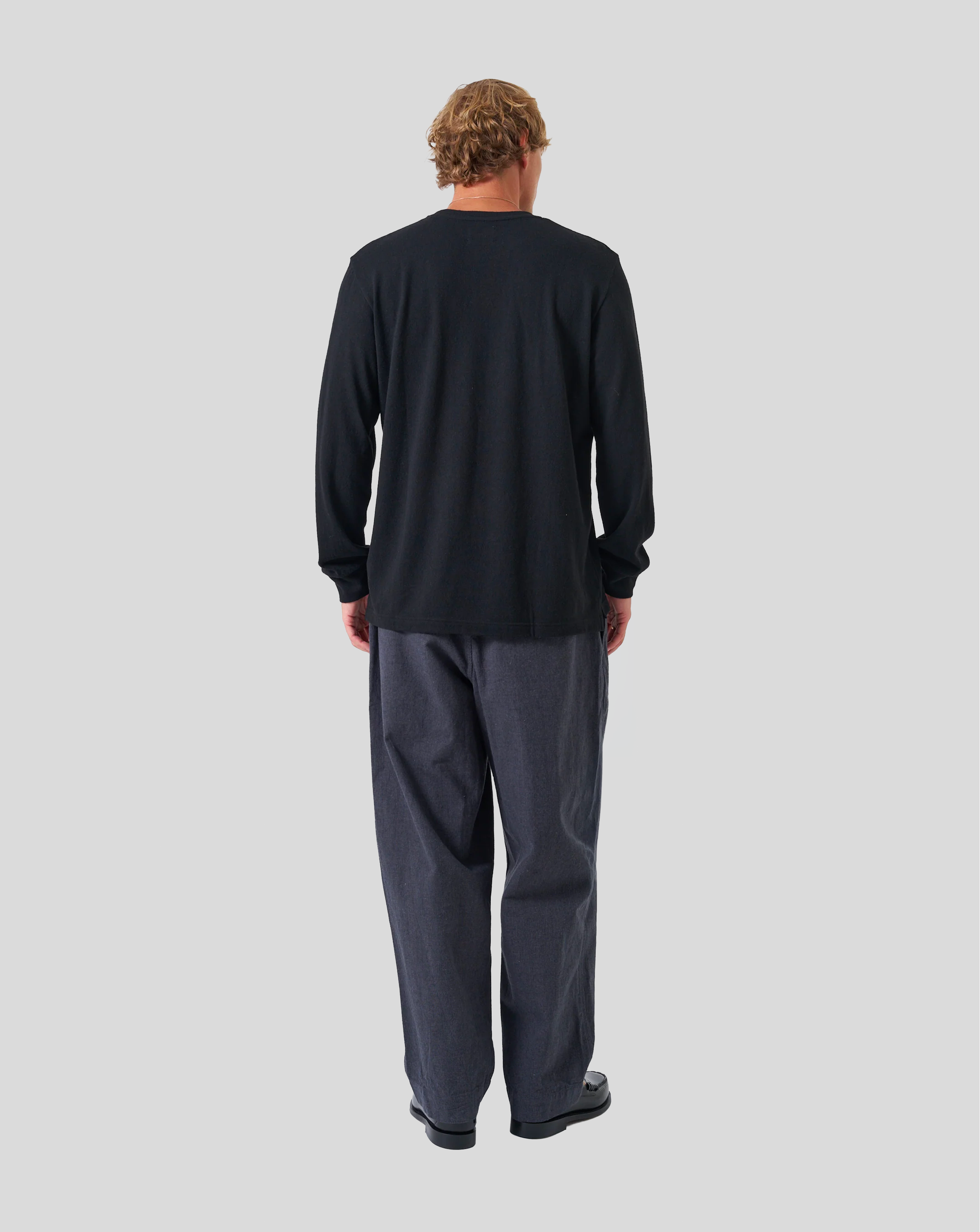 L/S Pocket - Black