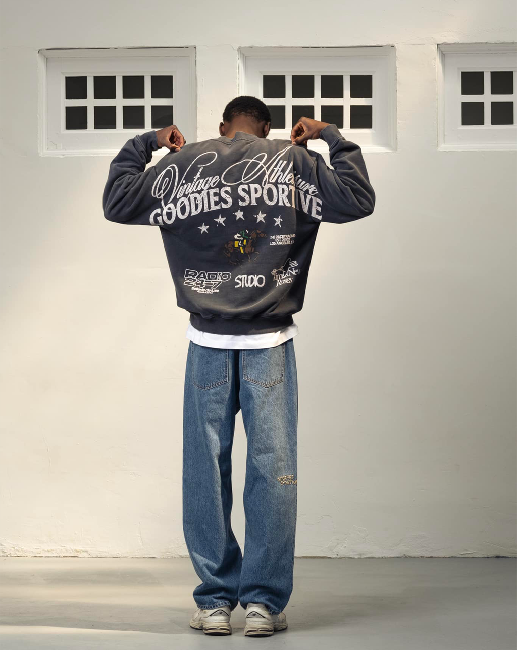Goodies Sportive - Radio 24/7 sw - Grey Fadeout