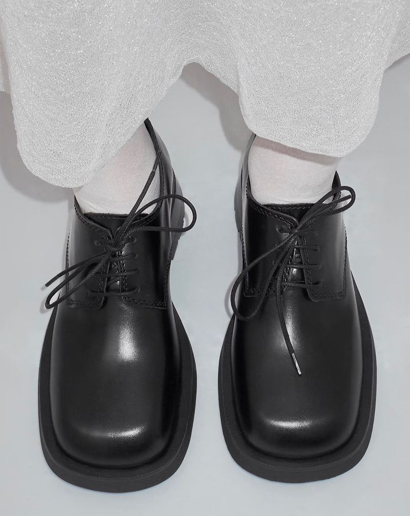 Althea - Black