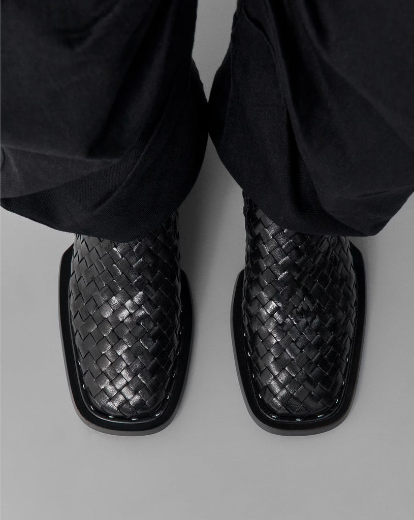 Skye - Black Loafers