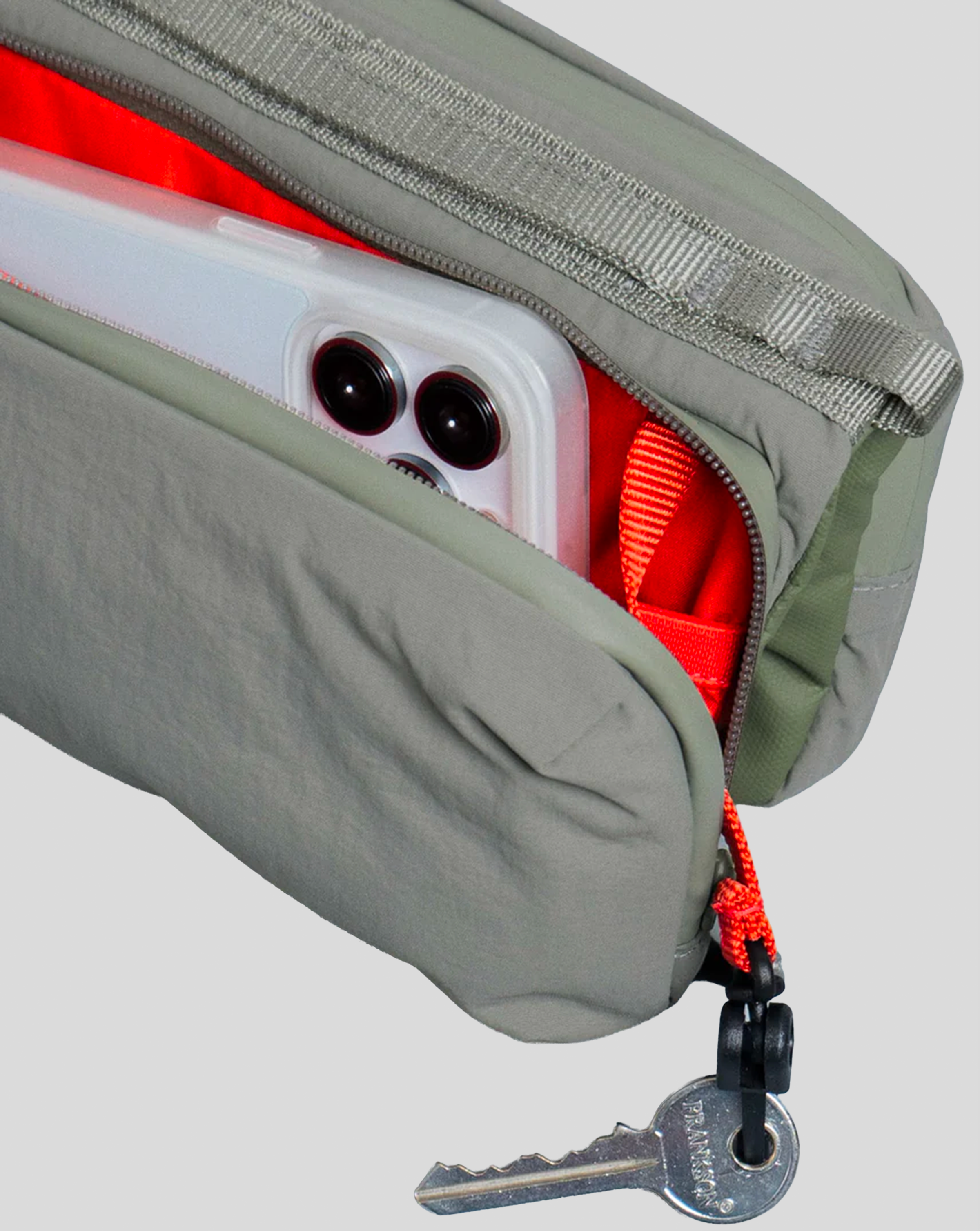 Bottle Medium - Moss Putty