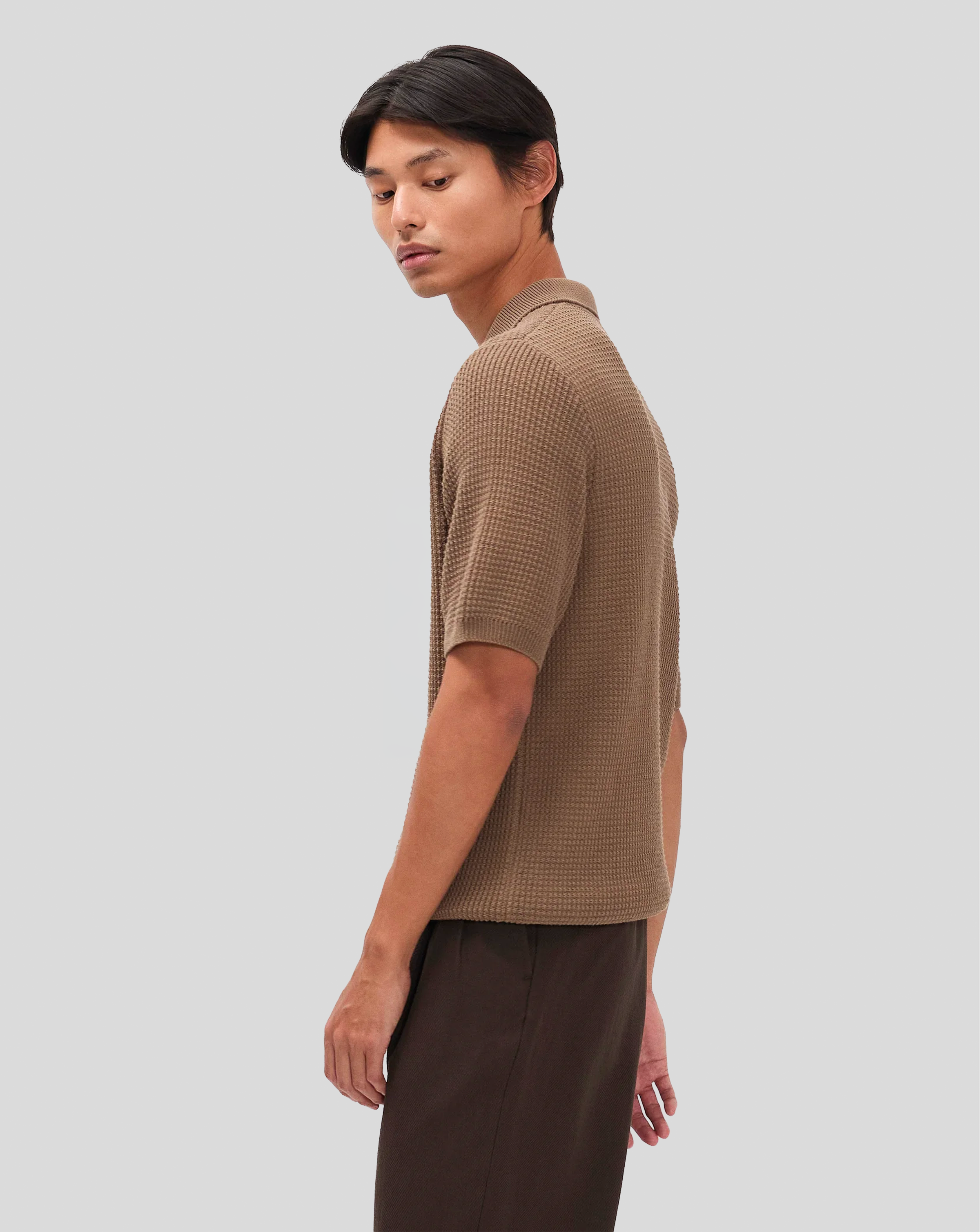 Anholt Polo - Walnut