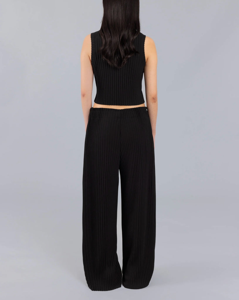 Pleated Straight Leg - Black