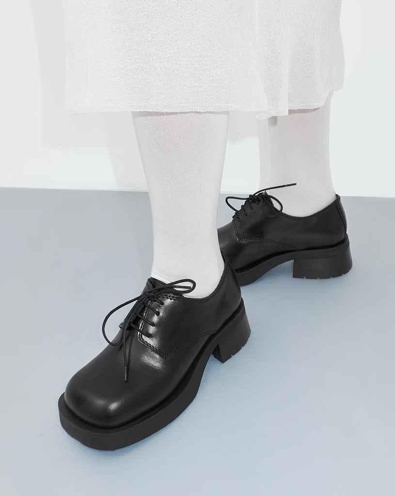 Althea - Black