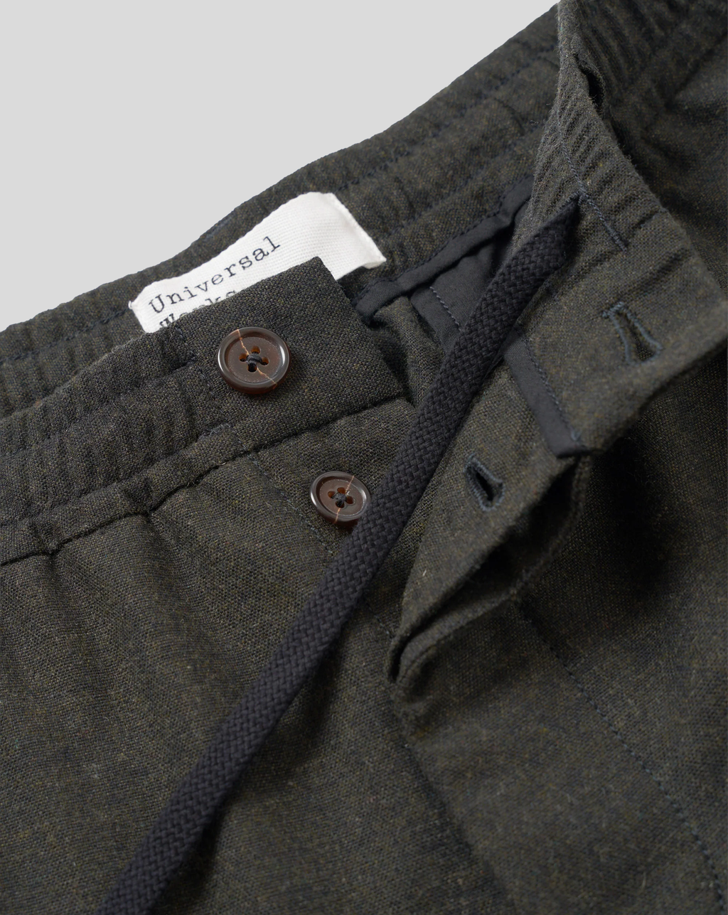 Pleated Track Brushed - Olive