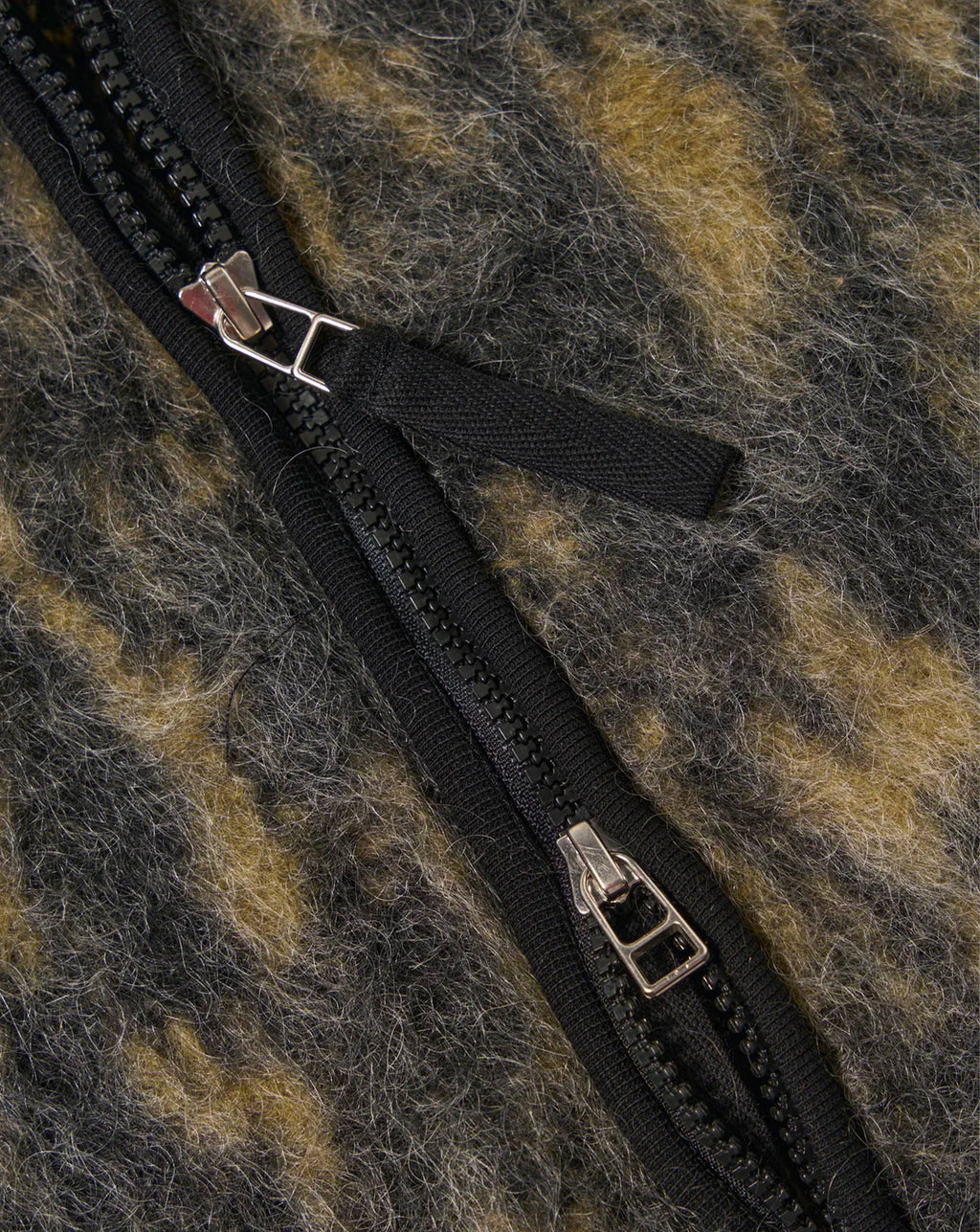 Zip Gilet - Charcoal Dolce fleece